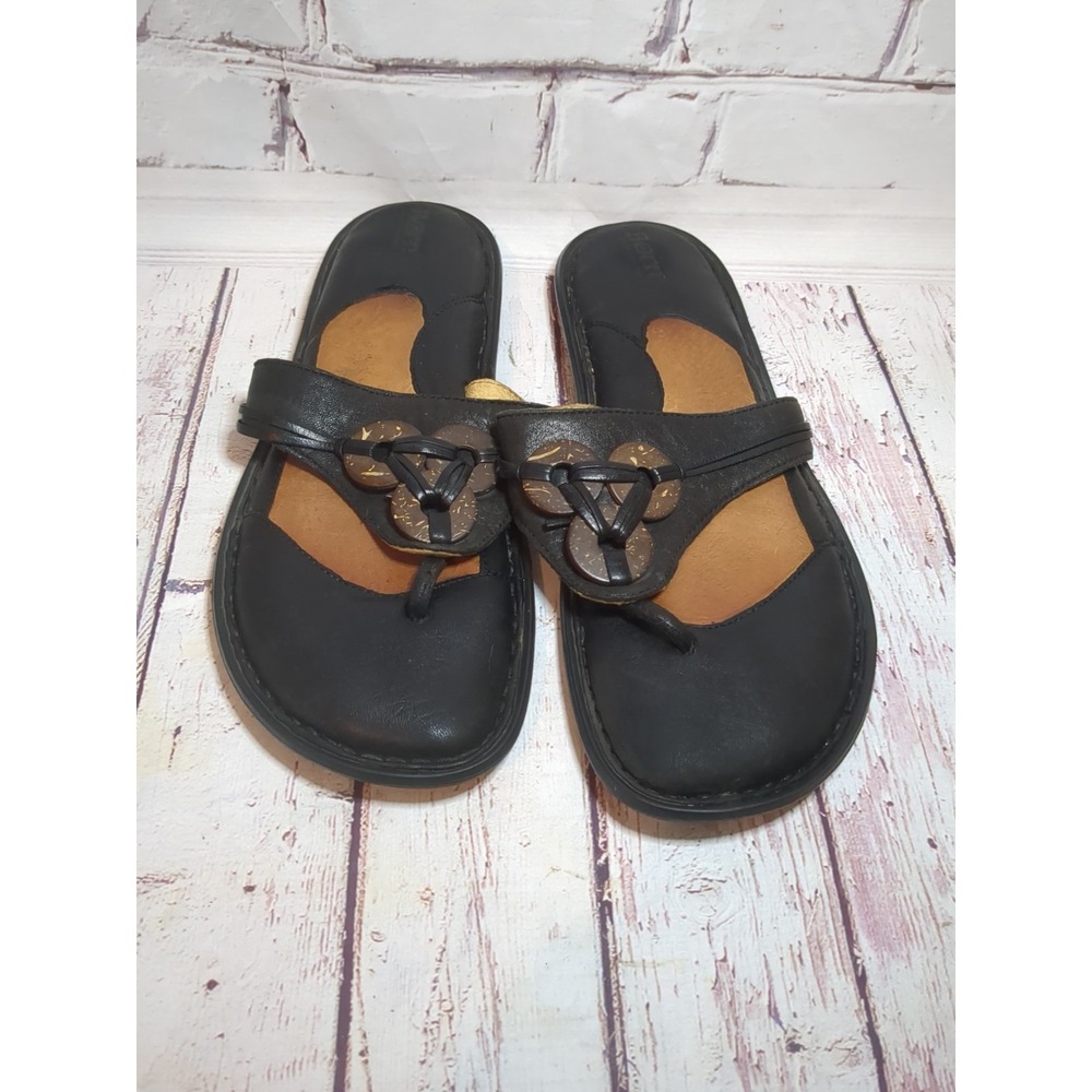 Born Black Leather ‎ Thong Flip Flop Sandals Women's Size 11 Padded Insole
